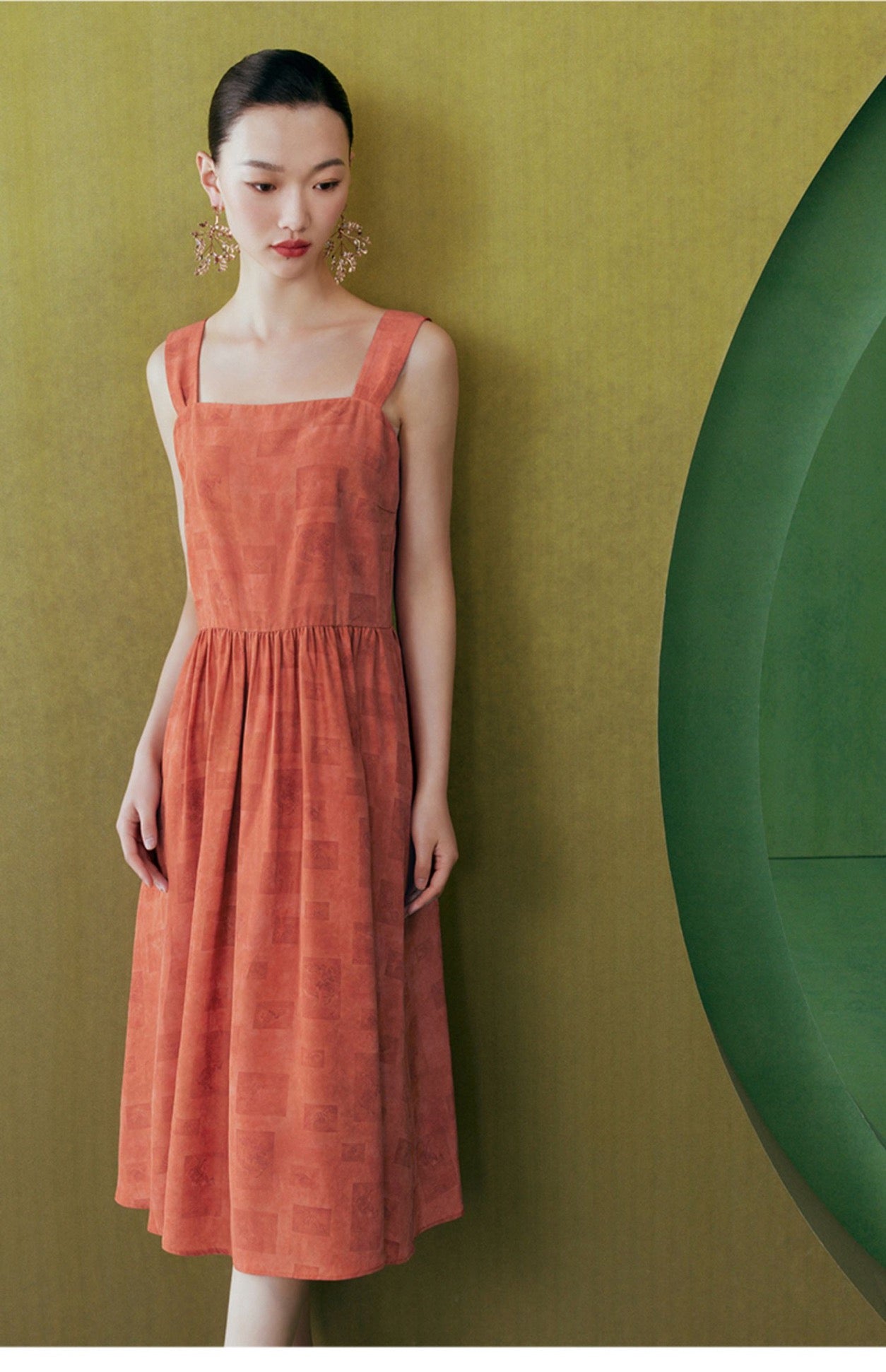 New Chinese strap dress slimming high-end light luxury mulberry silk red silk skirt summer women's dress