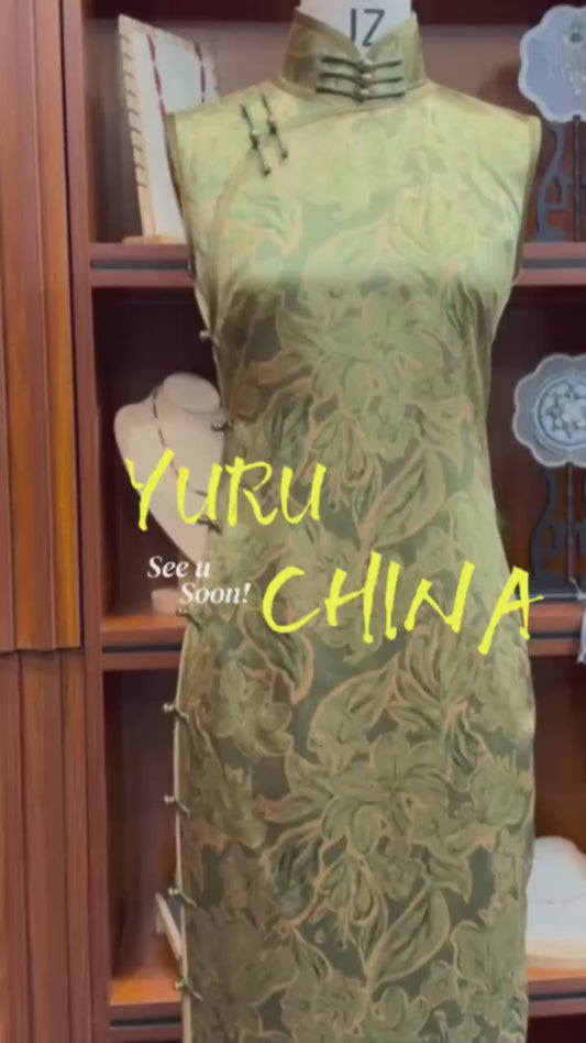 Elegant Lady's Choice, Chinese Cheongsam Qipao Dress